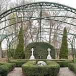 Megszépült az Esterházy-család sírkertje Fertődön